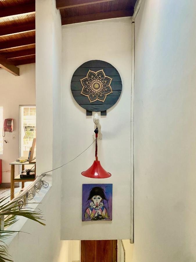 Casa Almarita - Hostal, Bar Y Restaurante Medellín Zewnętrze zdjęcie