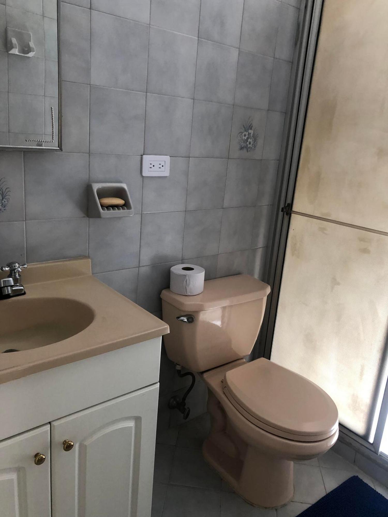 Casa Almarita - Hostal, Bar Y Restaurante Medellín Zewnętrze zdjęcie